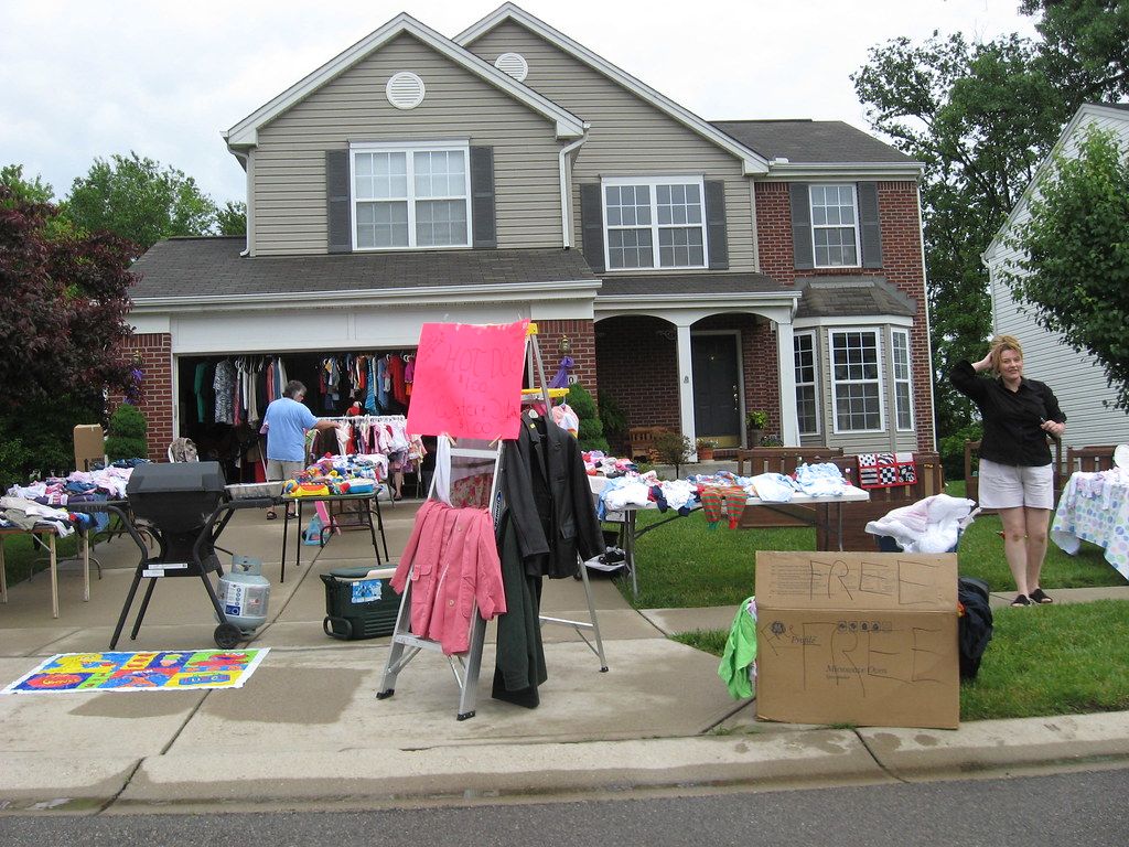 how to have an estate sale