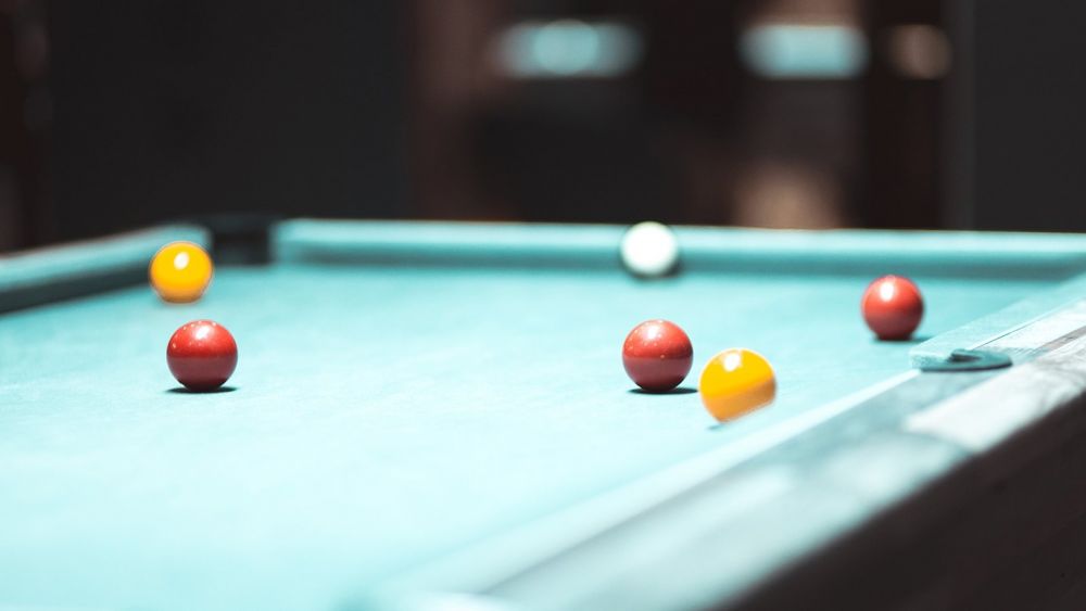 how to move a pool table